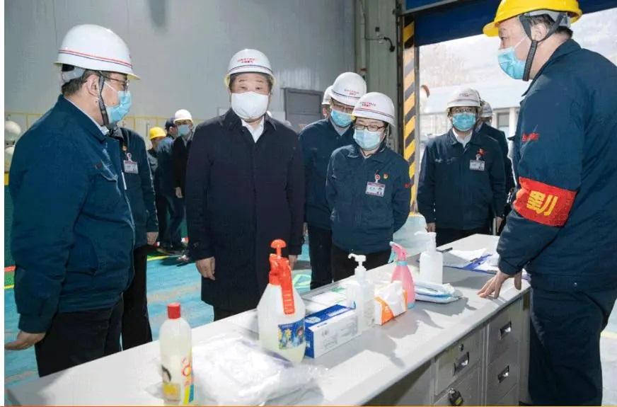 中國(guó)重汽董事長(zhǎng)譚旭光：?jiǎn)T工健康 高于一切