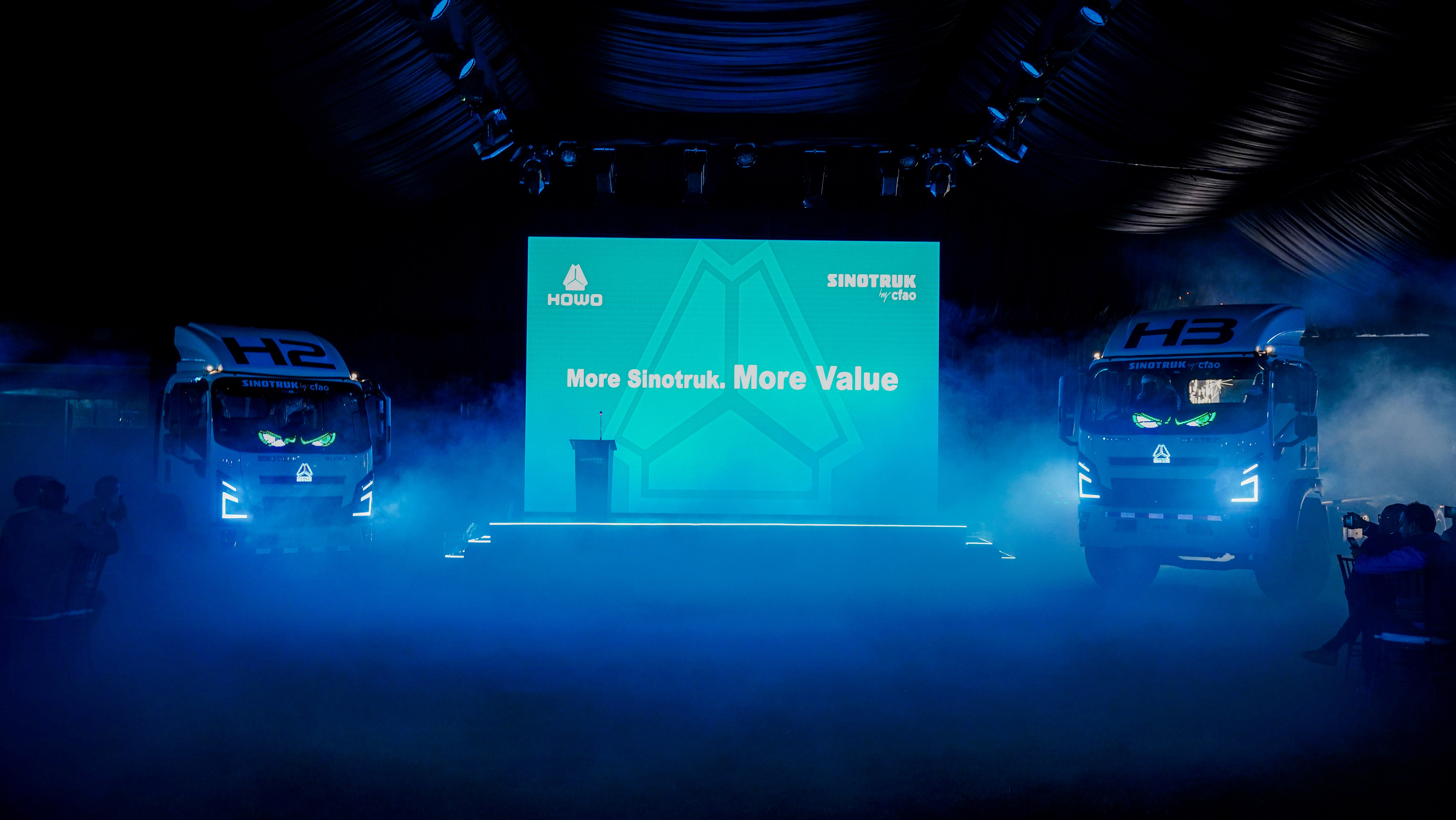 中國重汽成功舉辦HOWO-H2&H3輕卡產(chǎn)品發(fā)布會(huì)